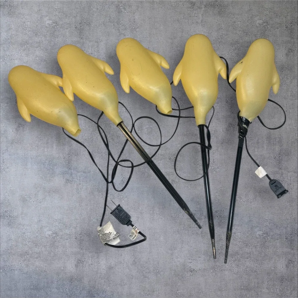 1 Set - VTG Halloween String 5 Light‎ Up Ghosts  - Read